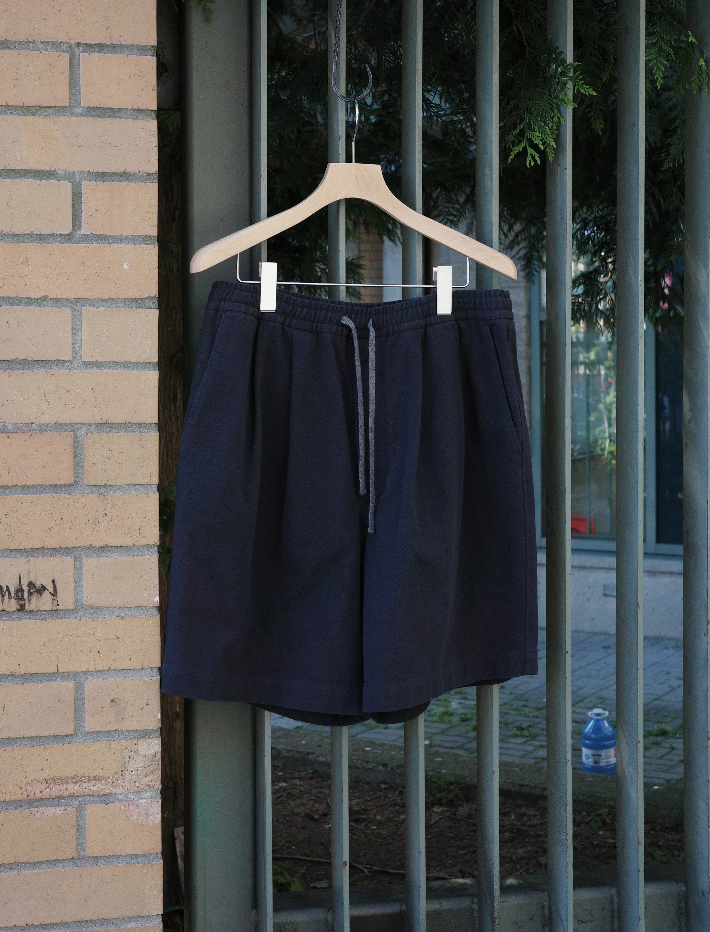 awasa Hard Twist Cotton Twill Wide Easy Shorts - Navy | Sycamore