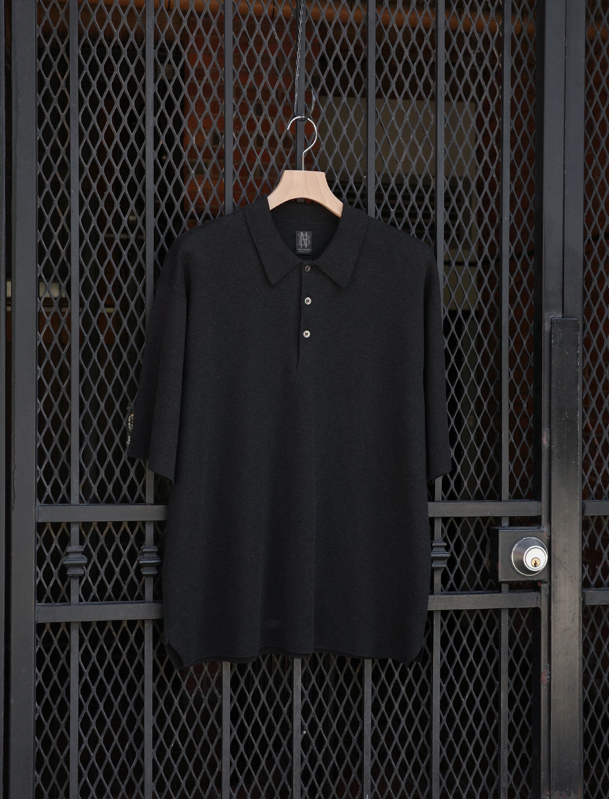 BATONER 32G Smooth Knit S/S Polo - Melange Black
