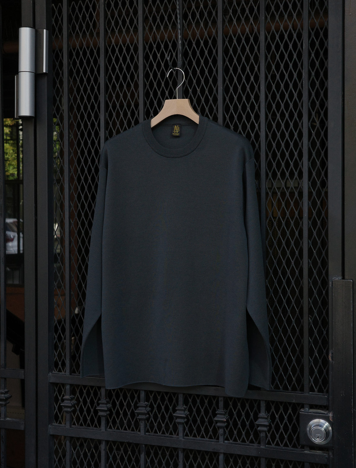 BATONER 32G Smooth Wool Crewneck - Forest