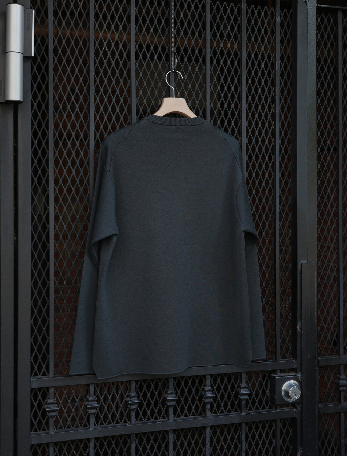 BATONER 32G Smooth Wool Crewneck - Forest