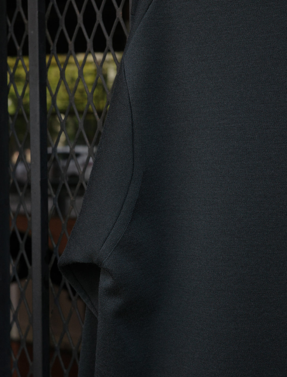 BATONER 32G Smooth Wool Crewneck - Forest
