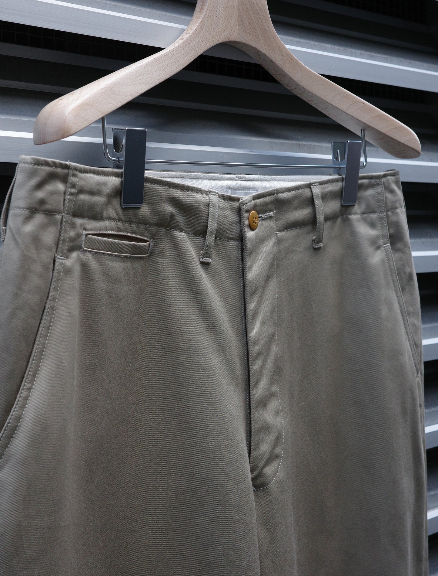 43Khaki Weapon Chino Cloth Pants - Beige