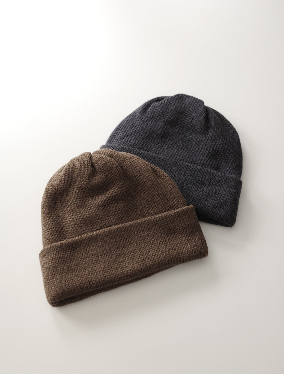 COMESANDGOES 5G Silk Knit Olive