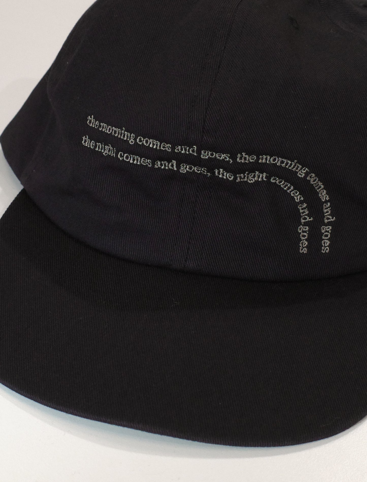 COMESANDGOES COMES Cap Black Grey