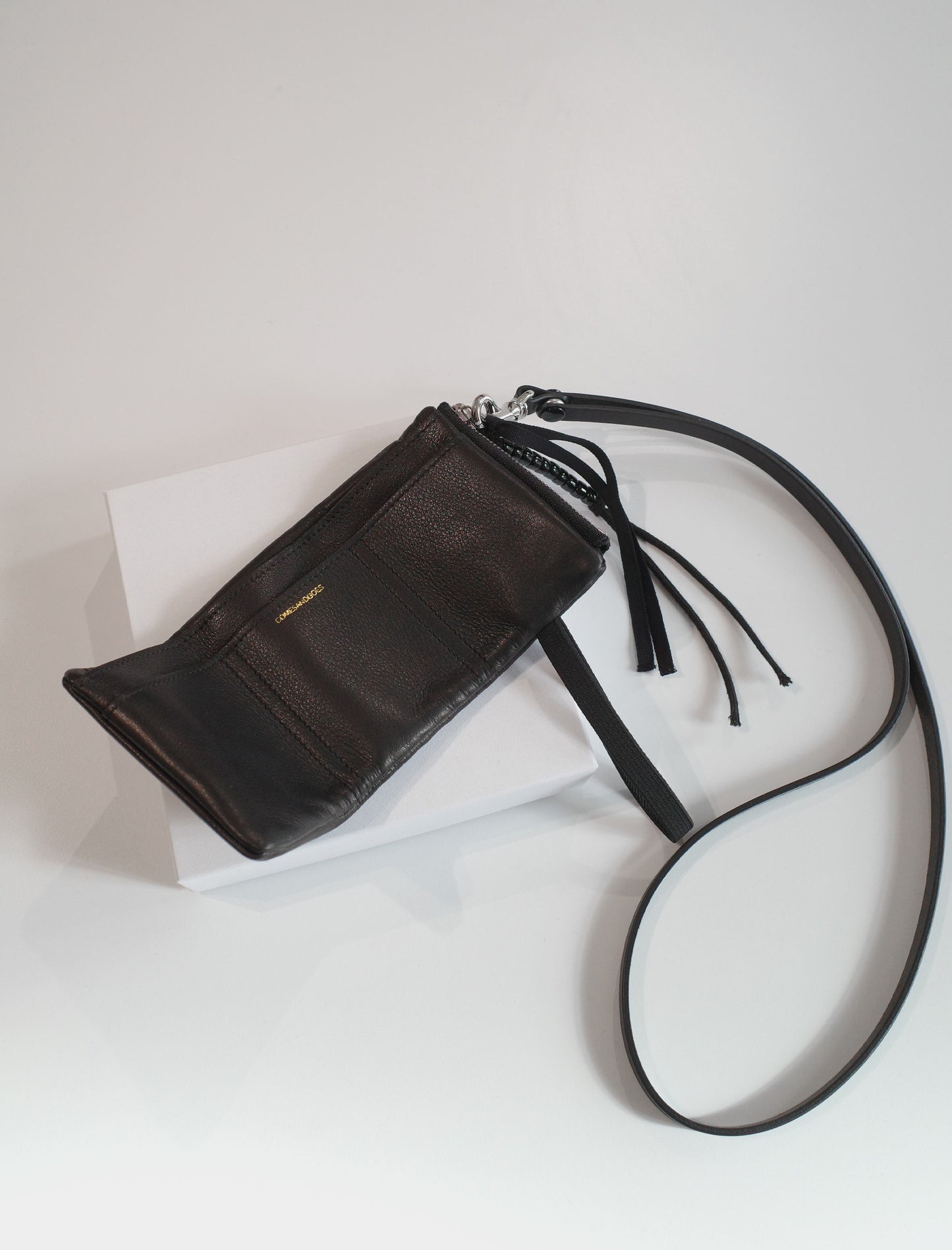 COMESANDGOES COMES Wallet & Neck Strap Black