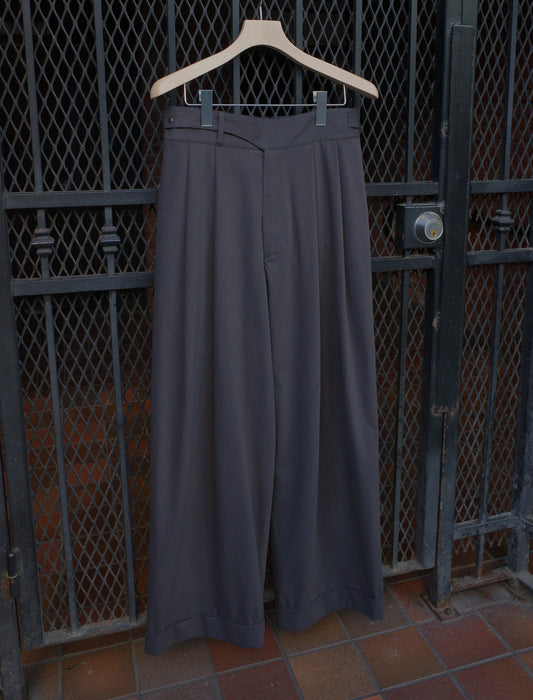KANEMASA PHIL. 46G SOLARO Gurkha Pants Charcoal Black 