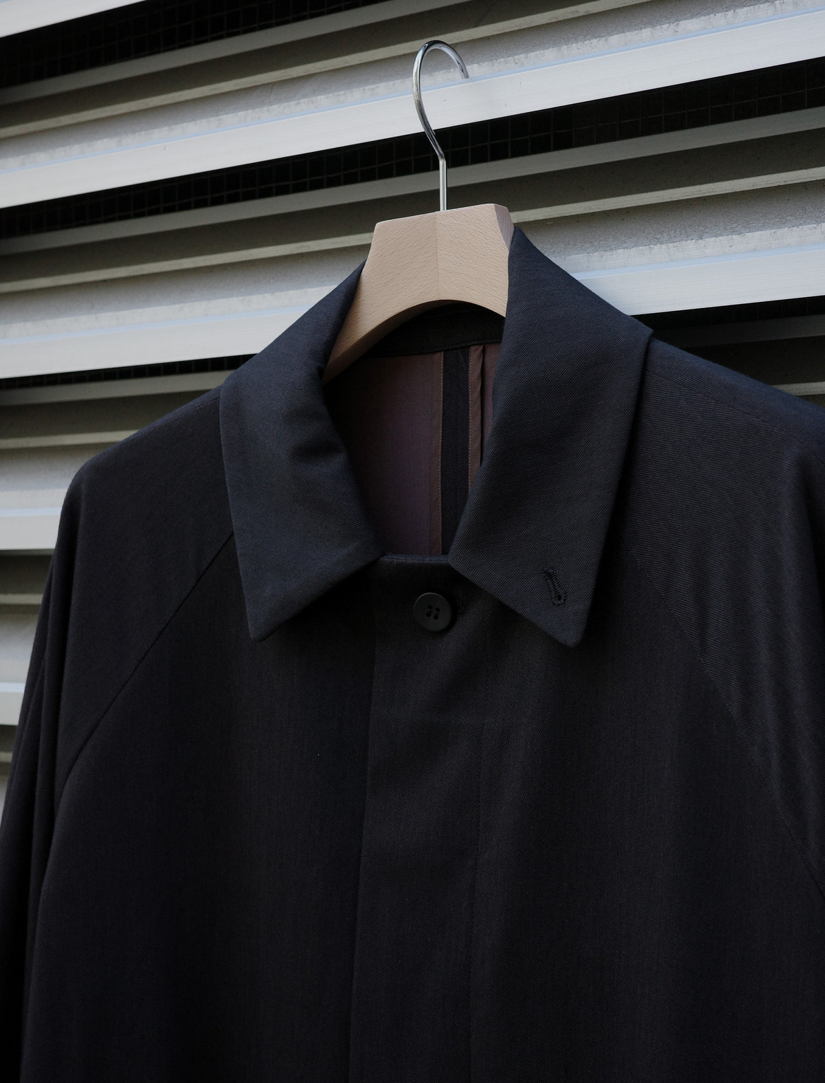 KANEMASA PHIL. 46G Solaro Raglan Coat Black Brown