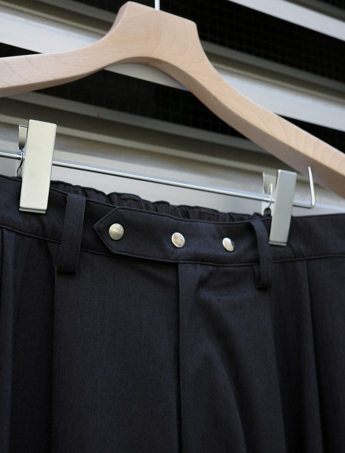 KANEMASA PHIL. 46G Solaro Trousers Black Brown