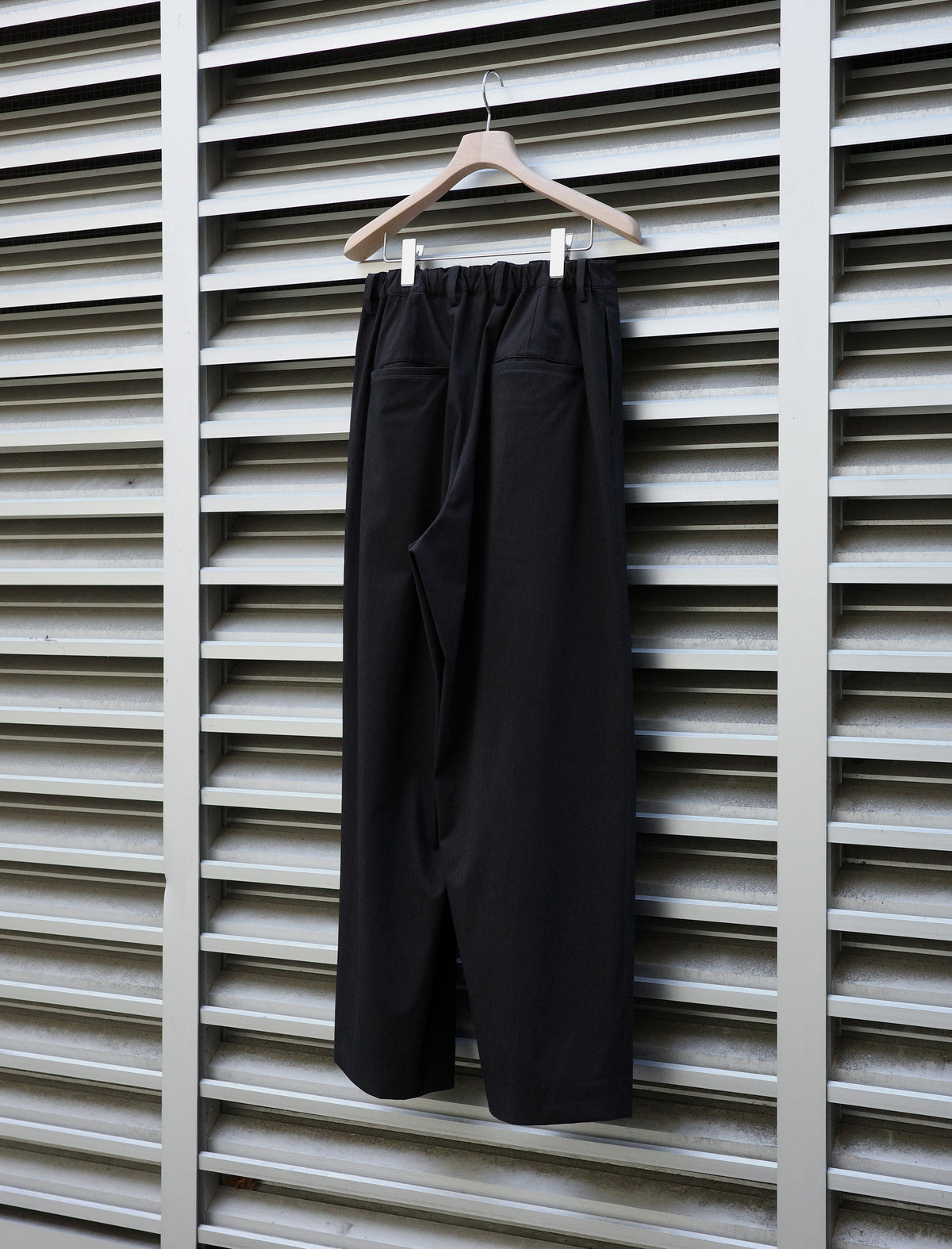 KANEMASA PHIL. 46G Solaro Trousers Black Brown