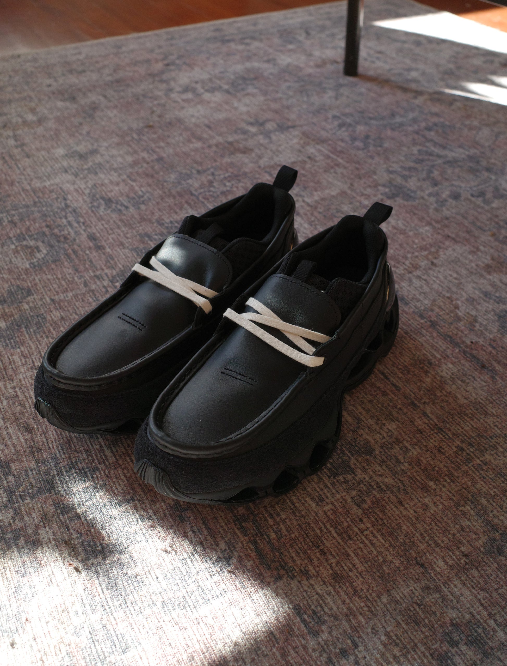 mizuno wave prophecy moc black