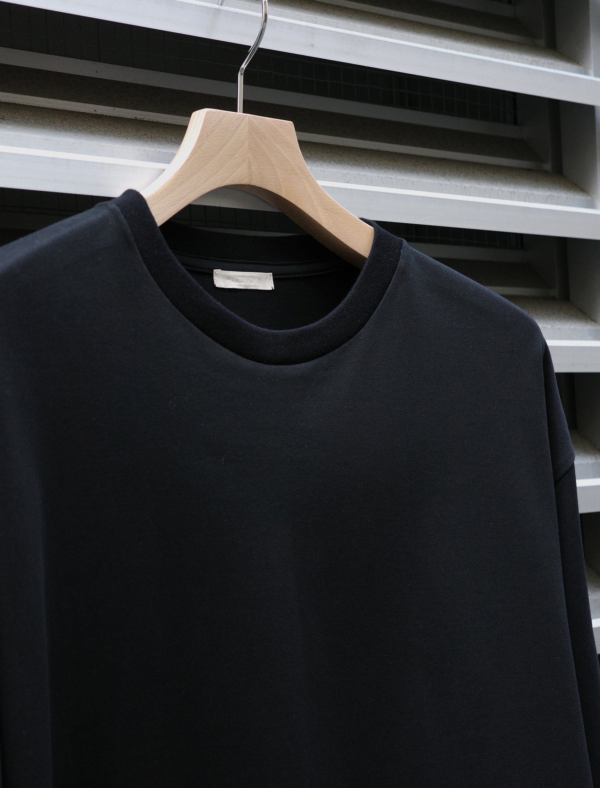 ULTERIOR Suvin Sueded Tenjiku Tee Black