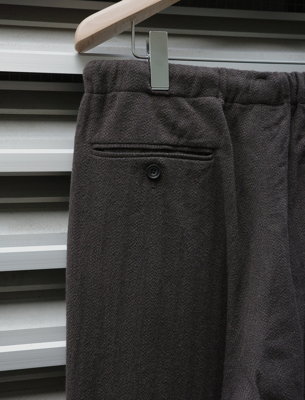 ULTERIOR Washed W/S Herringbone Drawstring Wide Pants - Dark Brown