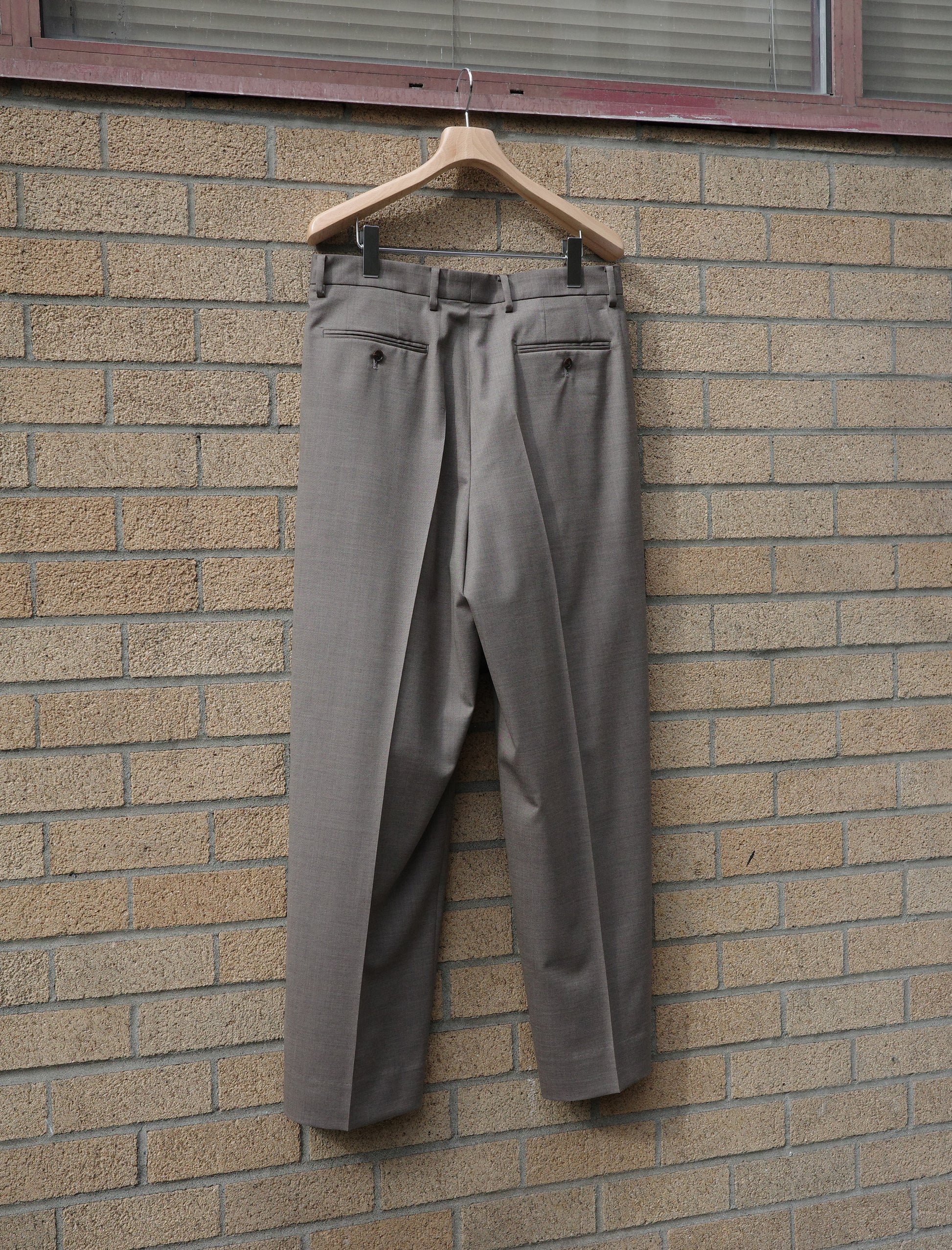 Super 120's Wool Chambray Tuck Trousers - Mocha